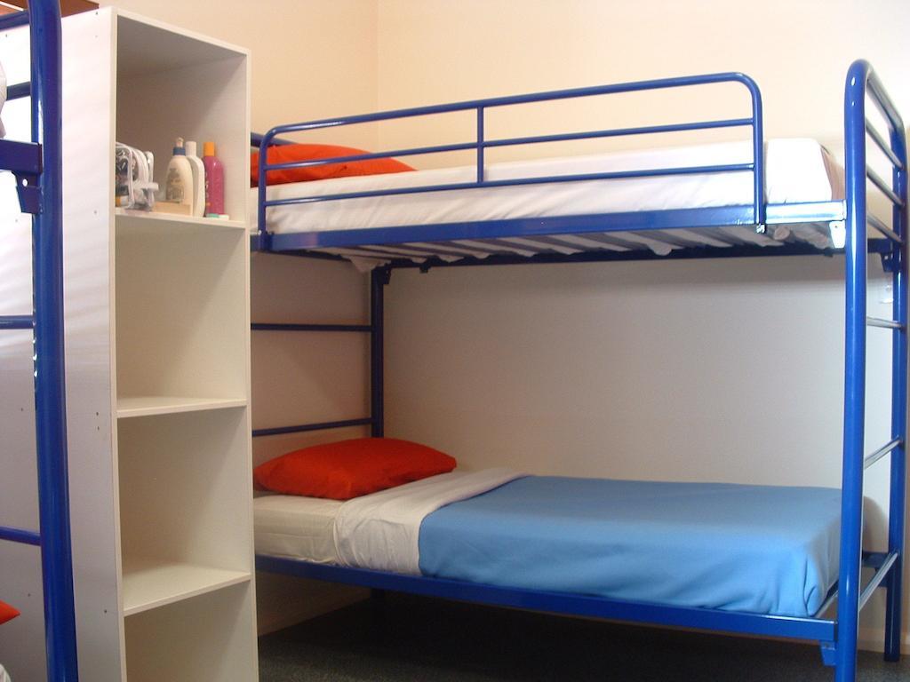 Margaret River Backpackers Yha Hostel Bagian luar foto