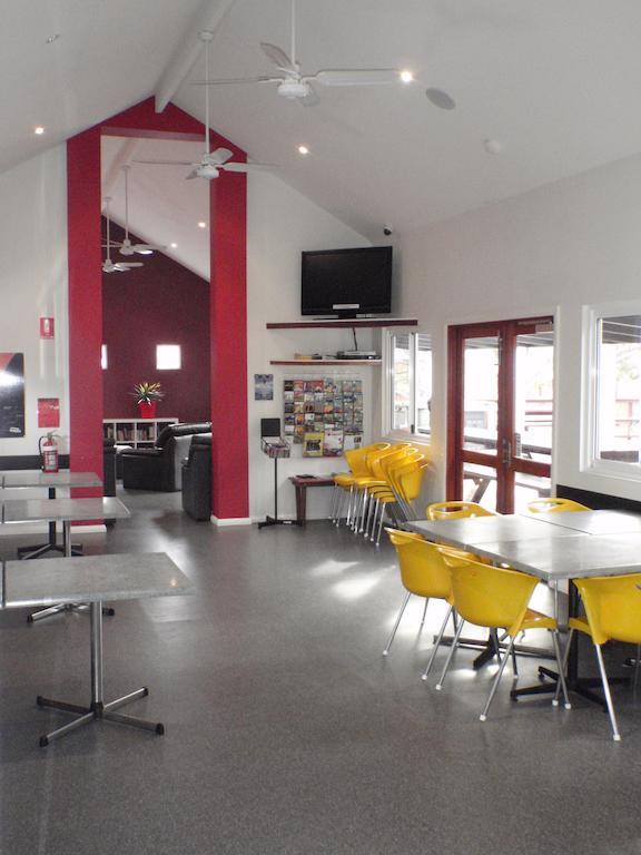 Margaret River Backpackers Yha Hostel Bagian luar foto
