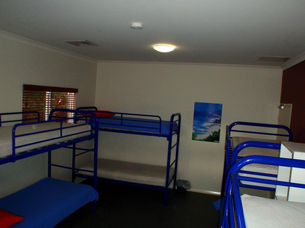 Margaret River Backpackers Yha Hostel Ruang foto