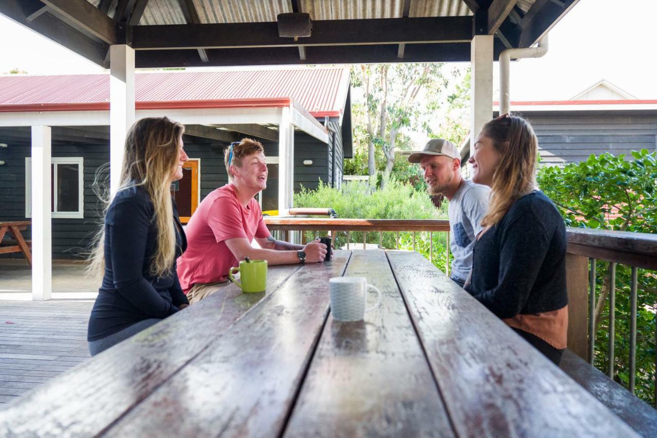 Margaret River Backpackers Yha Hostel Bagian luar foto