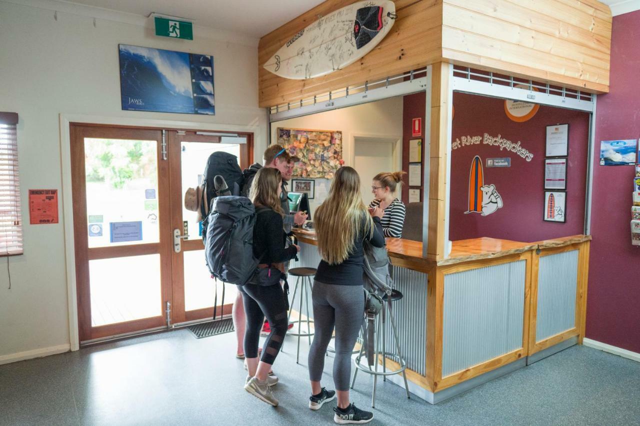 Margaret River Backpackers Yha Hostel Bagian luar foto